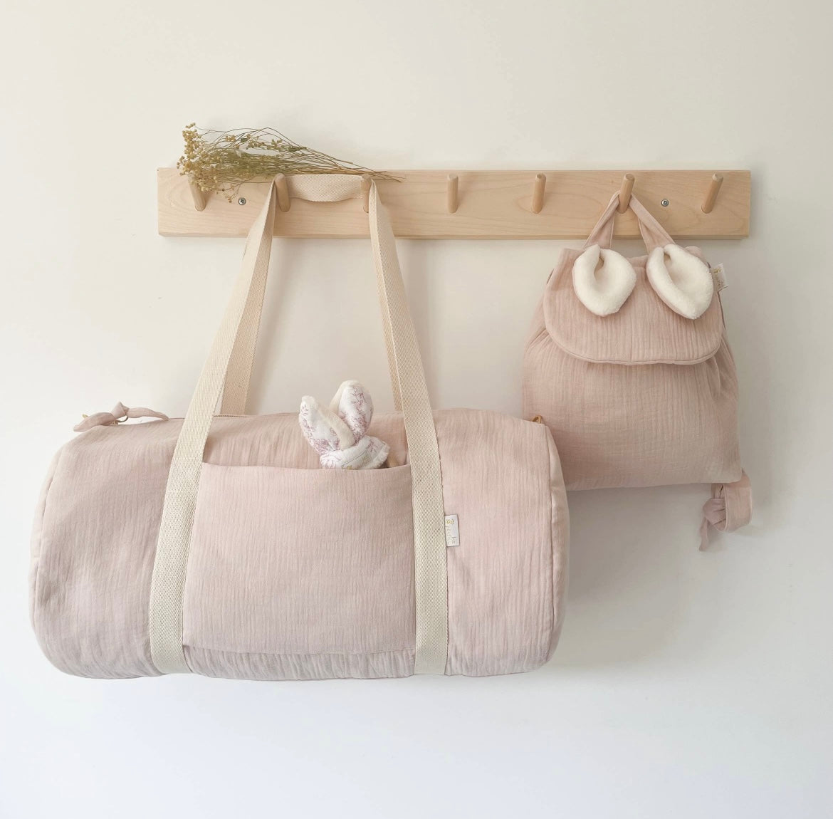 Cotton Guaze rabbit backpack in Powder Pink